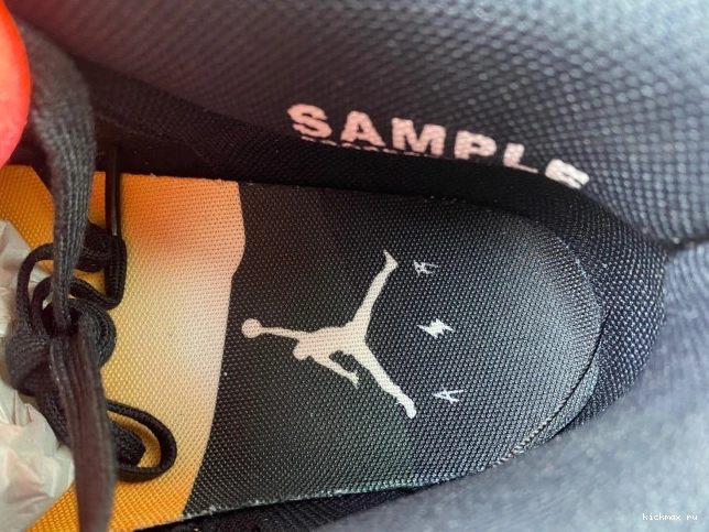 Rep Air FN0344-001 Balvin x 3 J Rio Jordan 0719